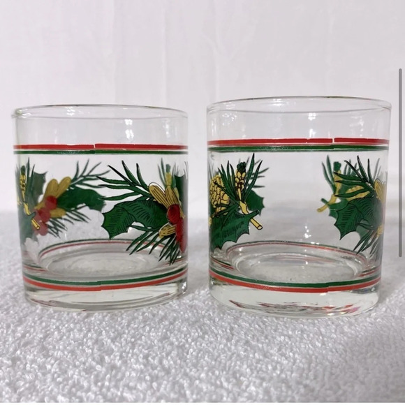 Vintage Christmas Theme Pattern Low  Ball Whiskey Rocks Glasses x2 - Picture 4 of 7